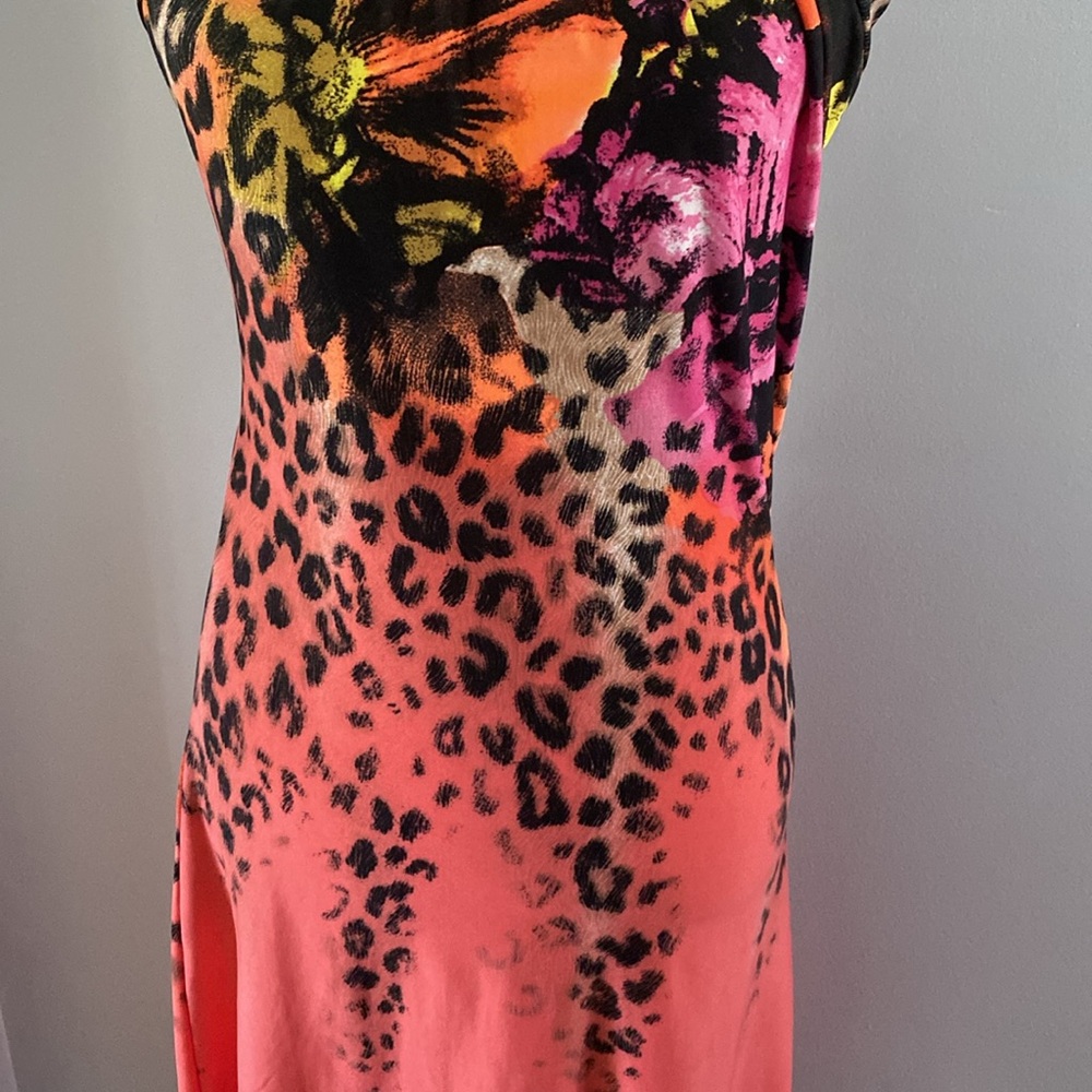 Venus XS halter dress - Picture 4 of 9